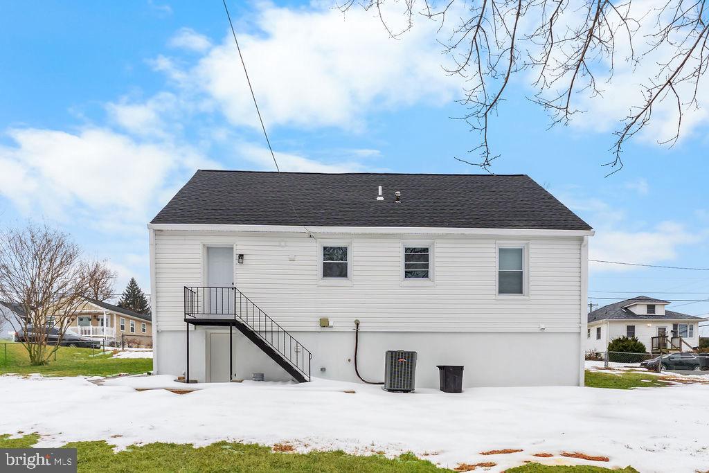 302 4th Avenue Halethorpe, MD 21227 - Photo 35 of 38