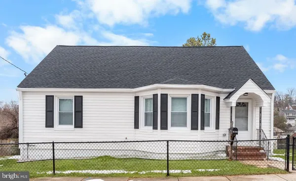 $415,000 | 302 4th Avenue, Halethorpe, MD 21227