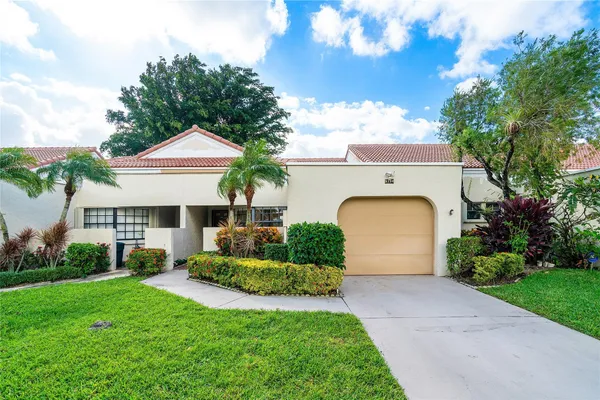 $329,900 | 5794 Parkwalk Circle West, Boynton Beach, FL 33472