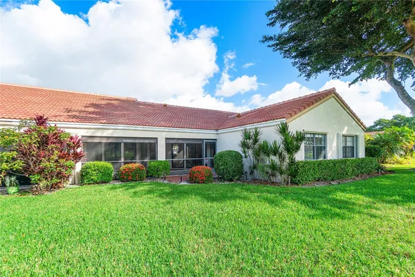 $329,900 | 5794 Parkwalk Circle West, Boynton Beach, FL 33472