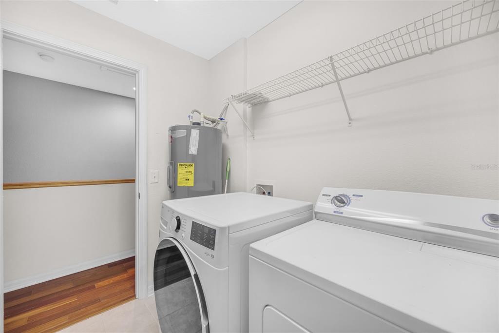 6928 Hawthorne Trace Lane Riverview, FL 33578 - Photo 5 of 38