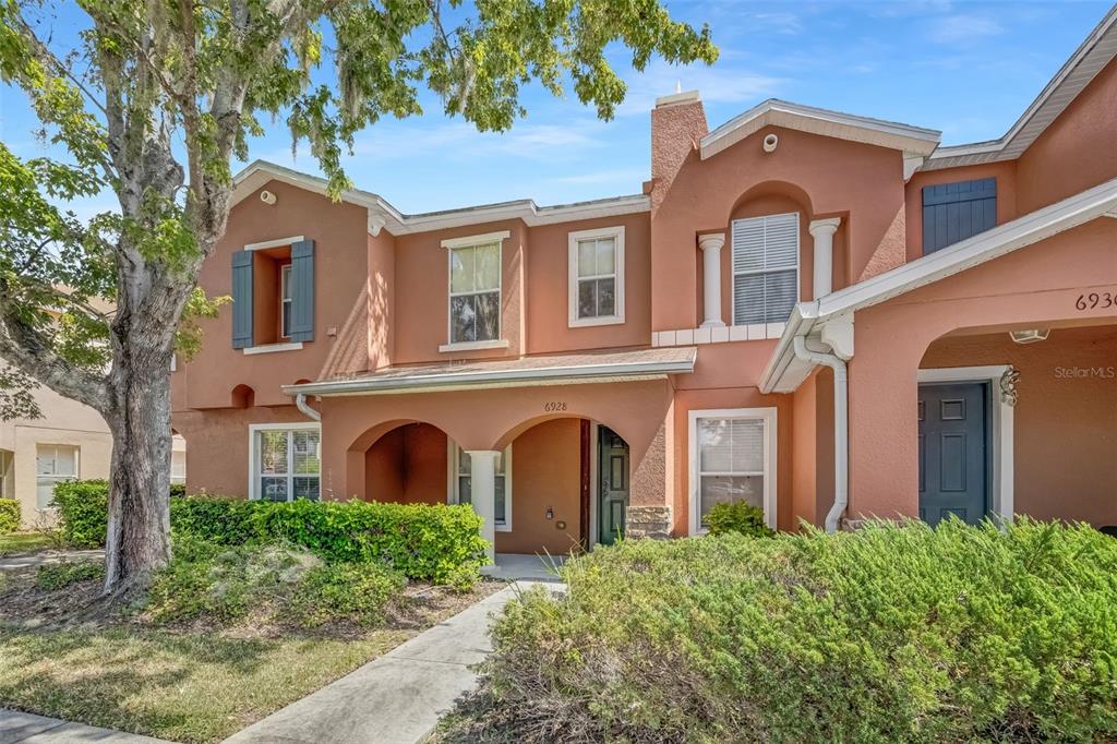 6928 Hawthorne Trace Lane Riverview, FL 33578 - Photo 9 of 38