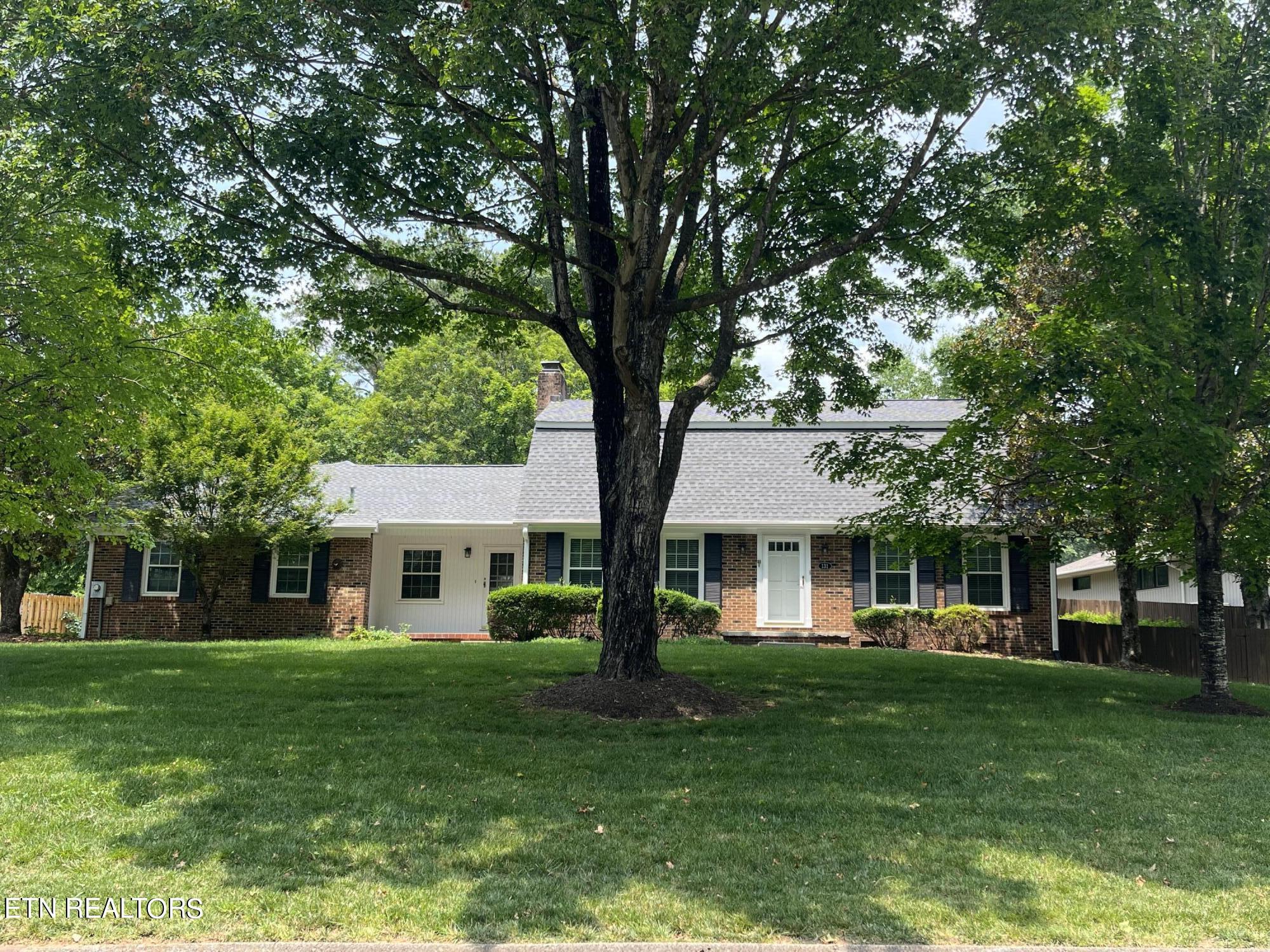 131 Baltimore Drive Oak Ridge, TN 37830 - Photo 1 of 1 IMG_1575