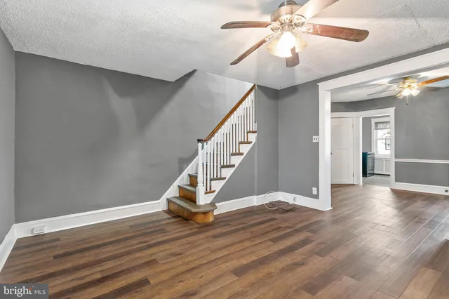 $1,625 | 7253 Clinton Road, Upper Darby, PA 19082