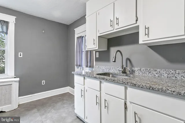 $1,625 | 7253 Clinton Road, Upper Darby, PA 19082