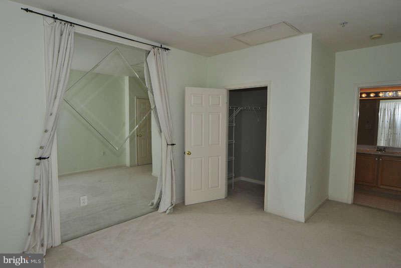 11408 Gate Hill Place, Unit O Reston, VA 20194 - Photo 14 of 30 a view of an empty room