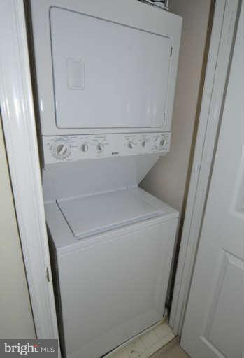 11408 Gate Hill Place, Unit O Reston, VA 20194 - Photo 21 of 30 a close up view of washer and dryer