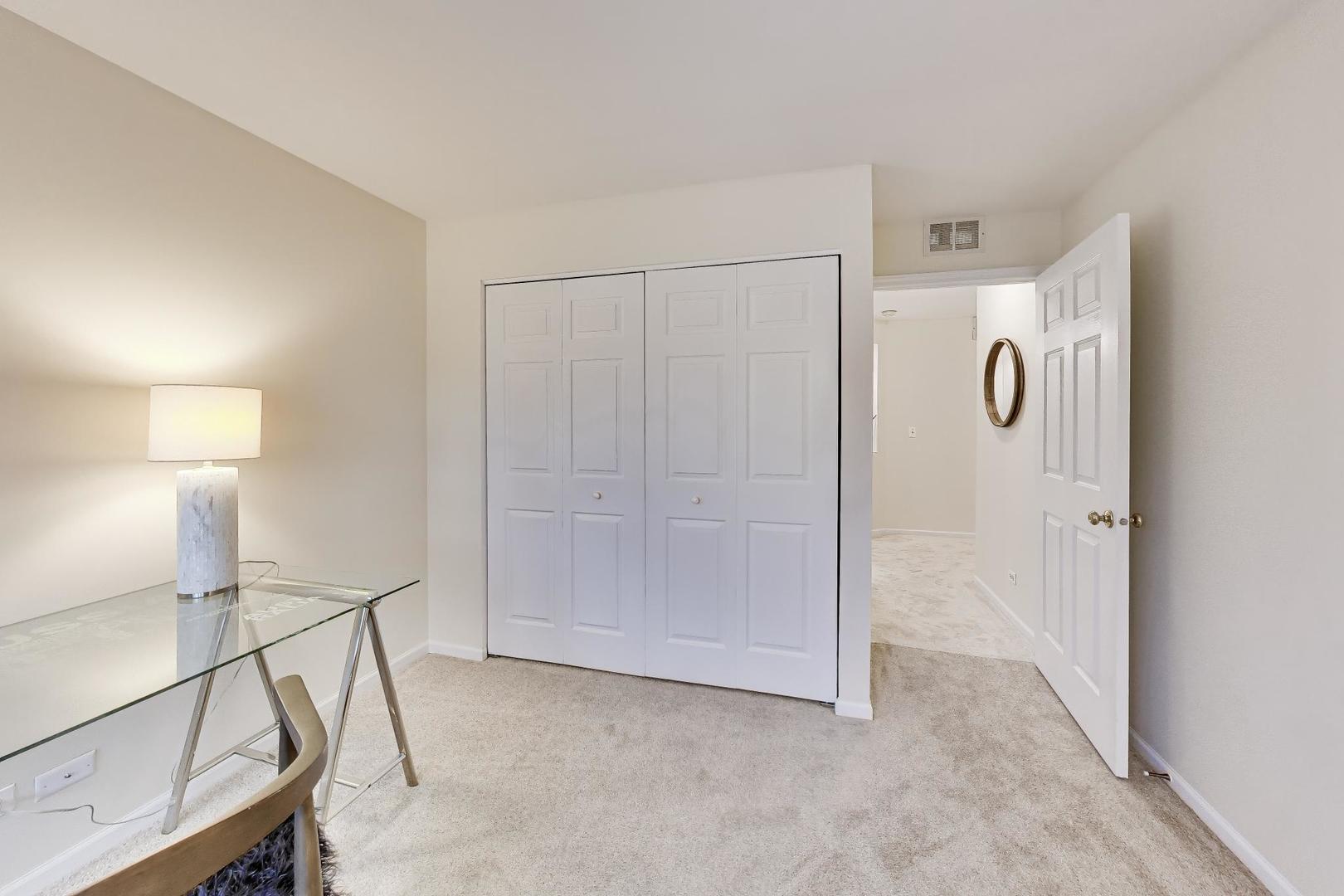 579 Willow Way Lindenhurst, IL 60046 - Photo 18 of 25