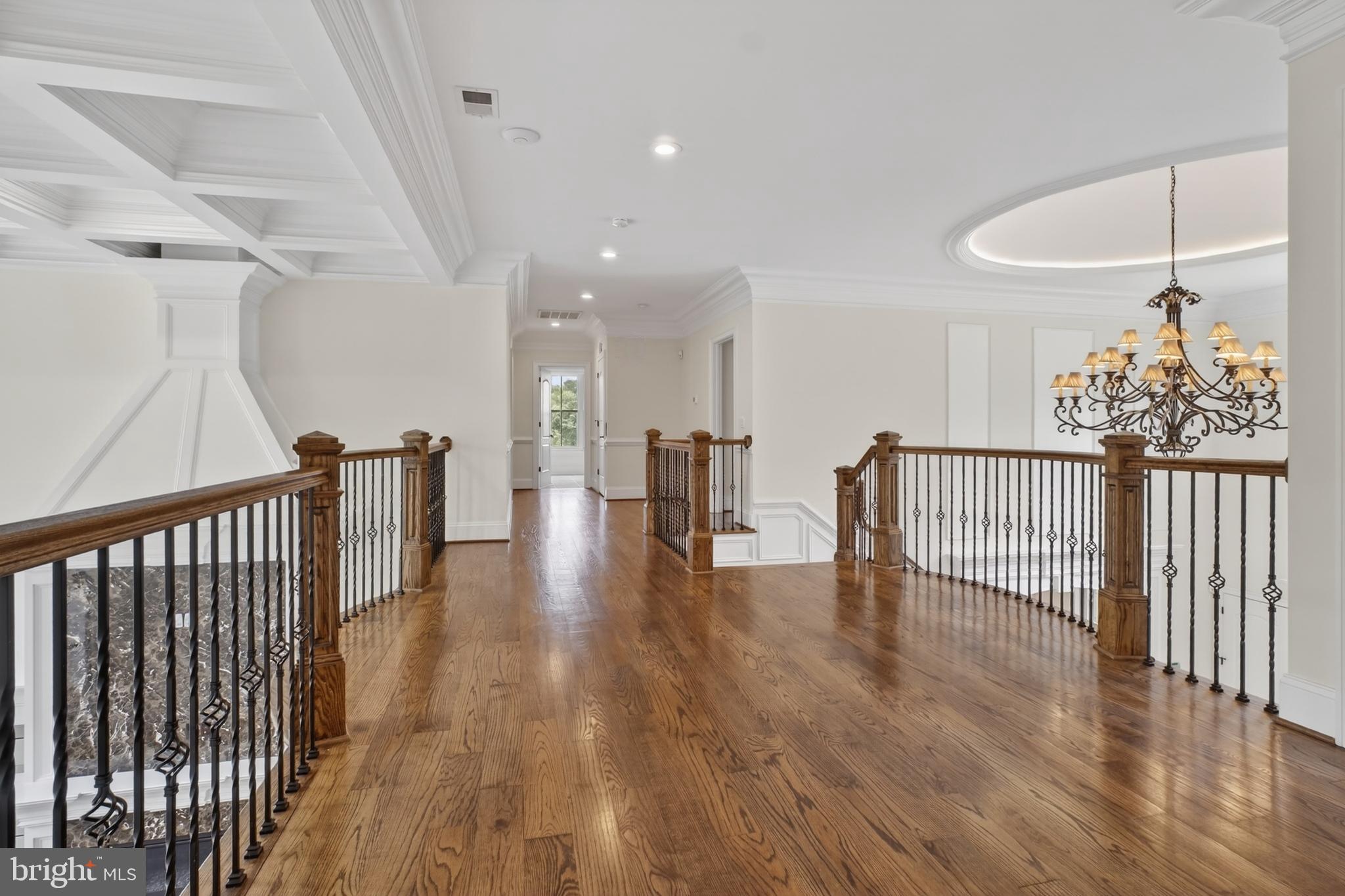 7112 Georgetown Pike McLean, VA 22101 - Photo 21 of 59 Upper Hall