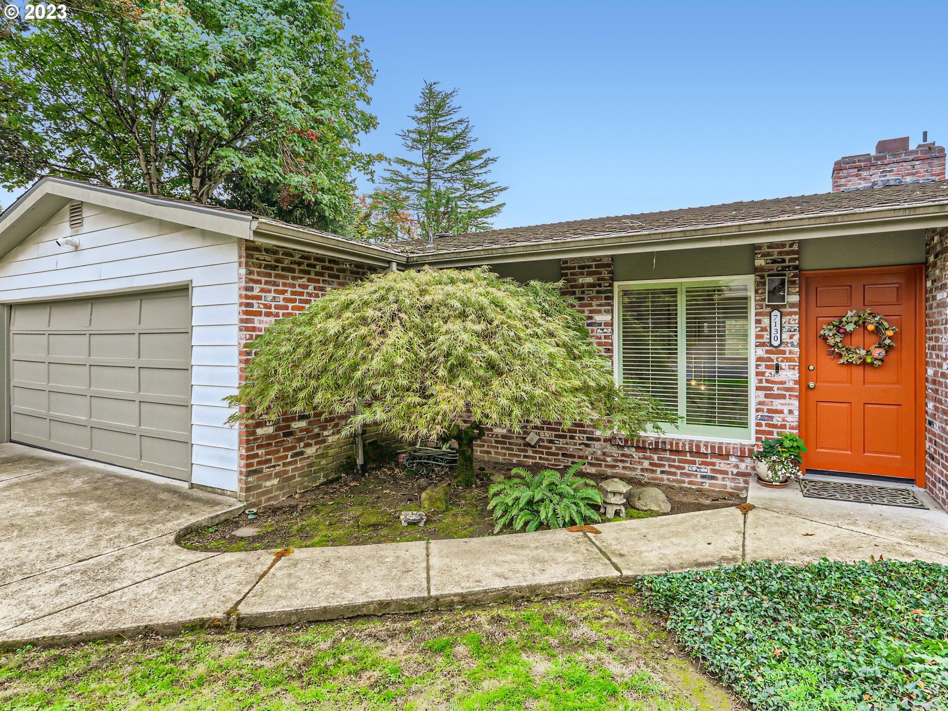 7130 Southwest Gable Park Road Portland, OR 97225 - Photo 3 of 28 Gallery Image 3