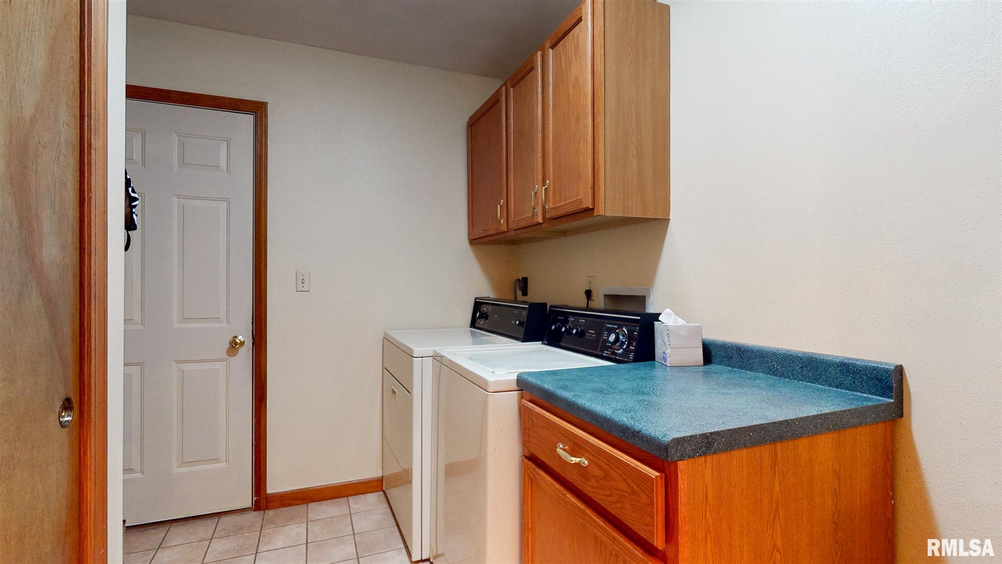 1010 Westgate Road Washington, IL 61571 - Photo 19 of 33 Gallery Image 19