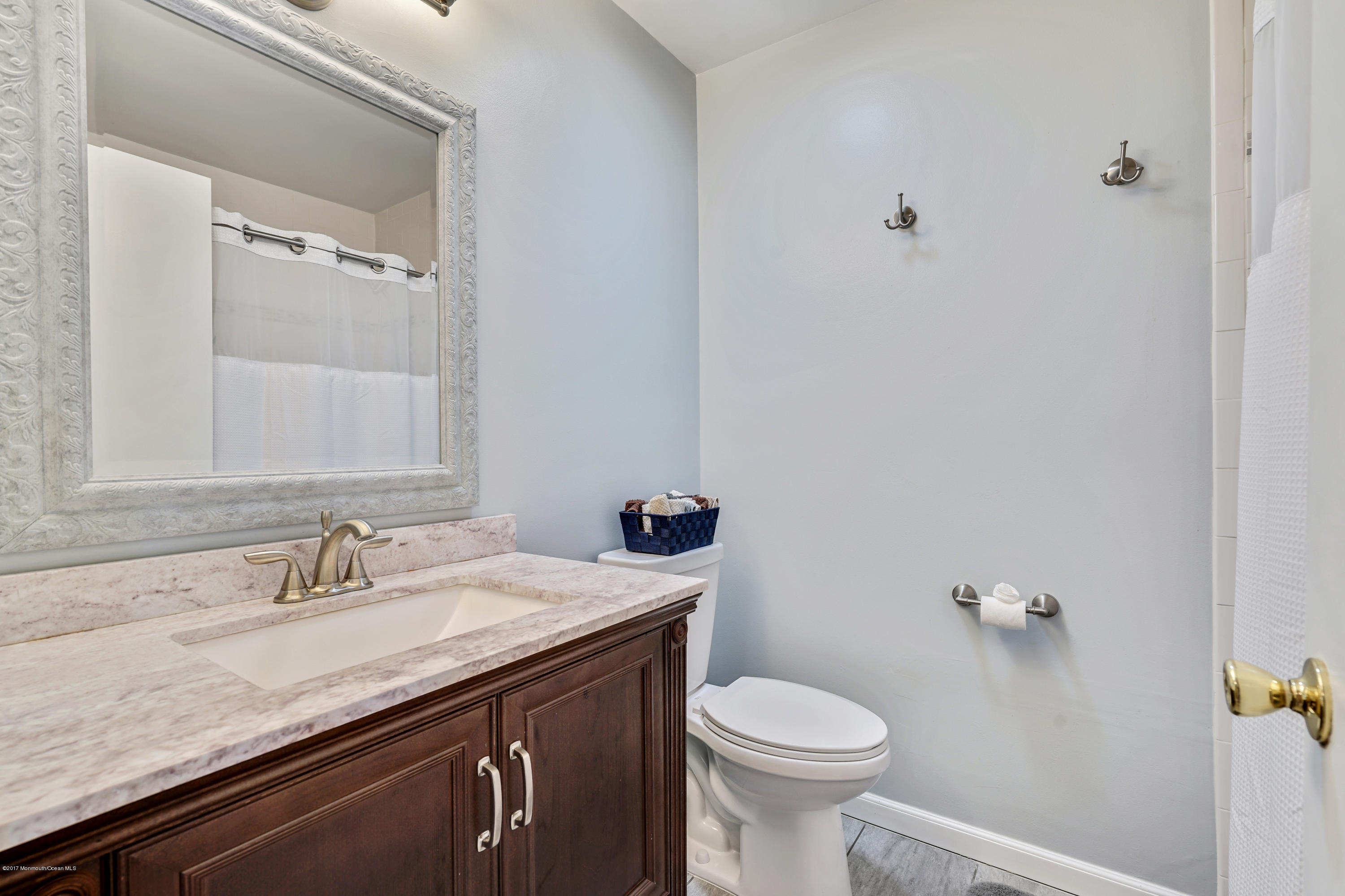 17 Shadow Ridge Court Howell, NJ 07731 - Photo 29 of 50 17 Shadow Ridge Ct Howell NJ-print-042-3