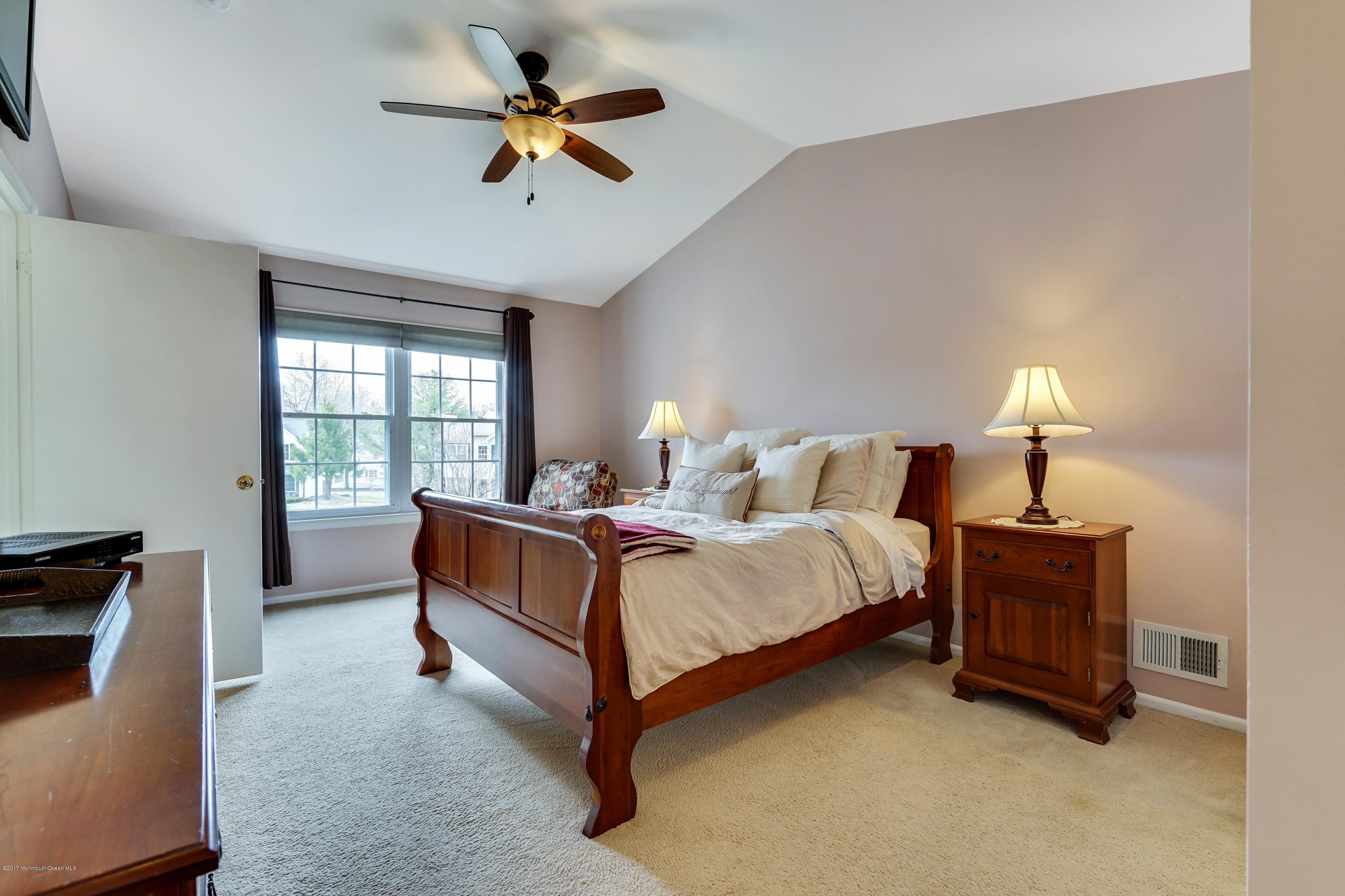 17 Shadow Ridge Court Howell, NJ 07731 - Photo 32 of 50 17 Shadow Ridge Ct Howell NJ-print-046-5