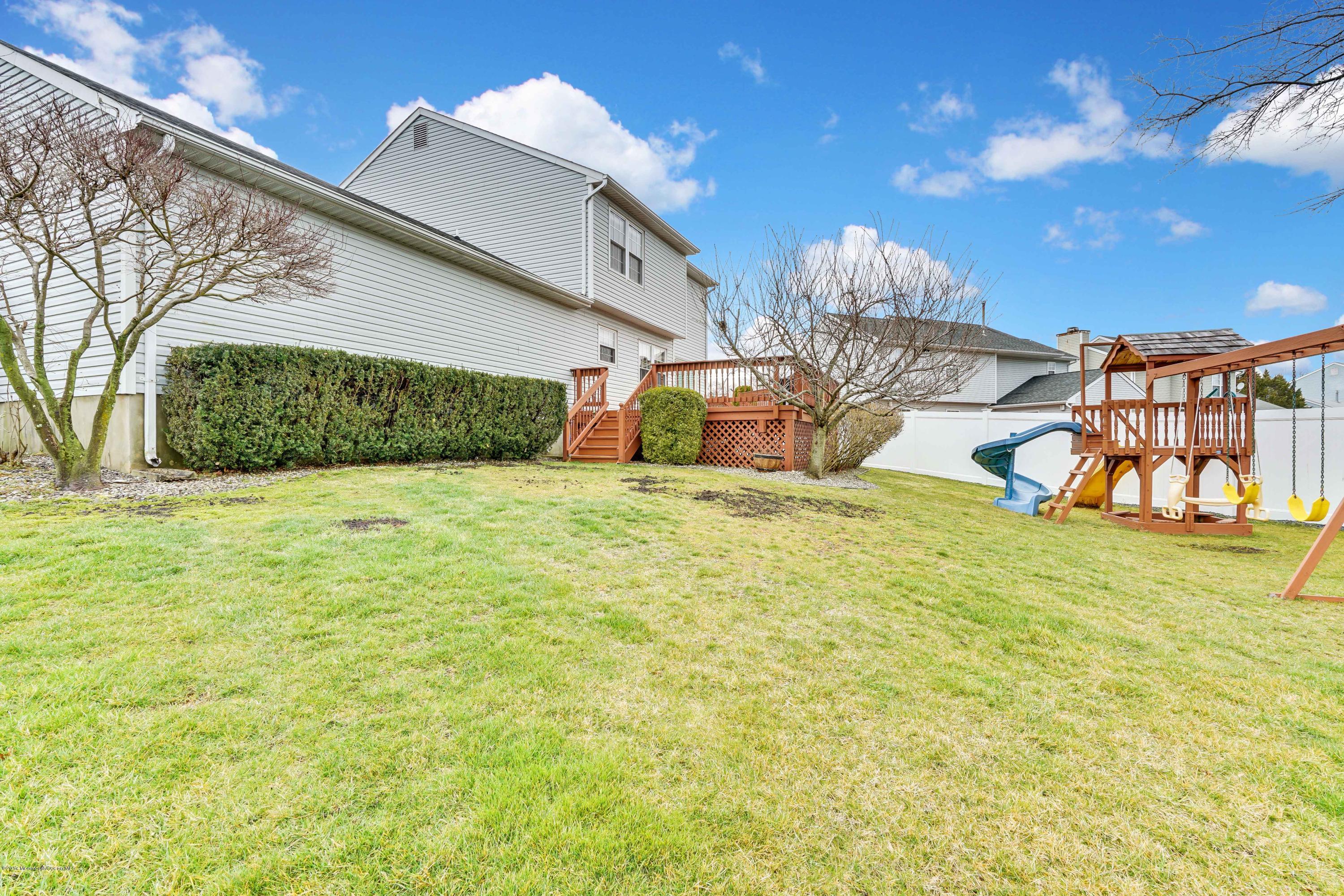 17 Shadow Ridge Court Howell, NJ 07731 - Photo 43 of 50 17 Shadow Ridge Ct Howell NJ-print-059-8