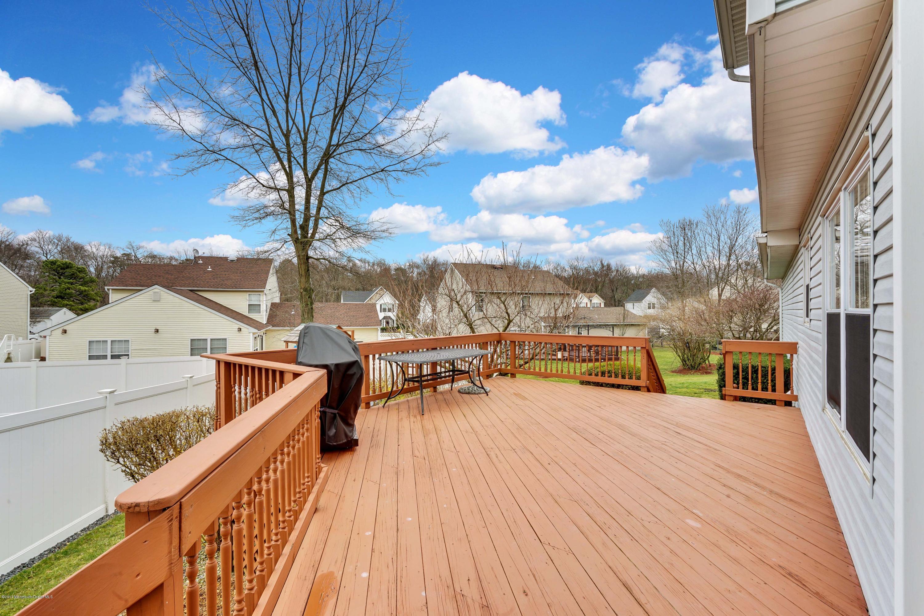17 Shadow Ridge Court Howell, NJ 07731 - Photo 47 of 50 17 Shadow Ridge Ct Howell NJ-print-063-1