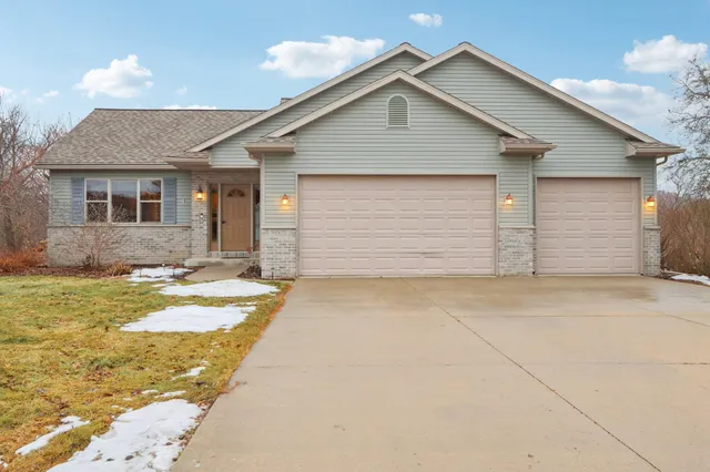 $524,900 | W10675 Wildenberg Drive, Lodi, WI 53555