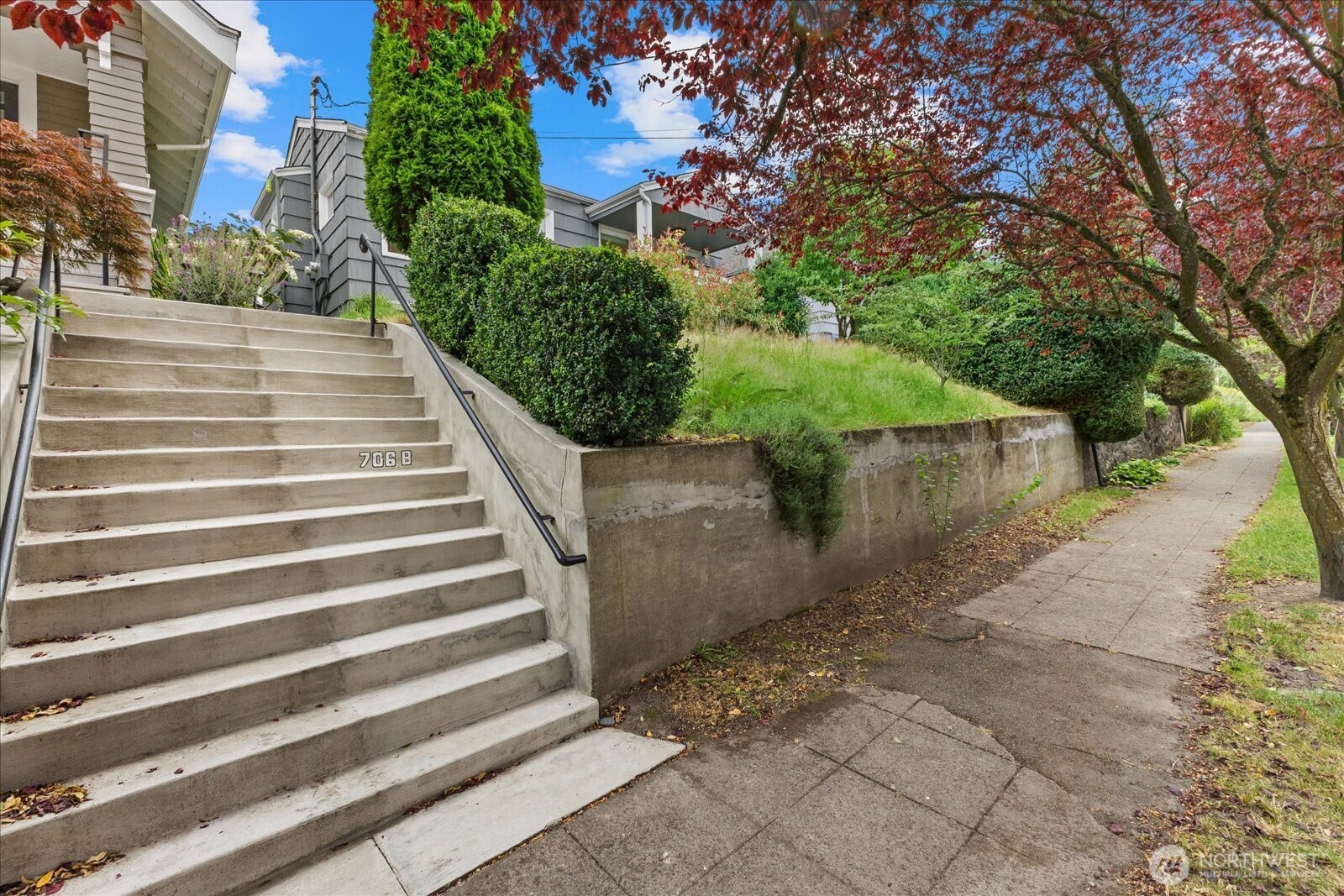 706 North 78th Street Seattle, WA 98103 - Photo 27 of 32