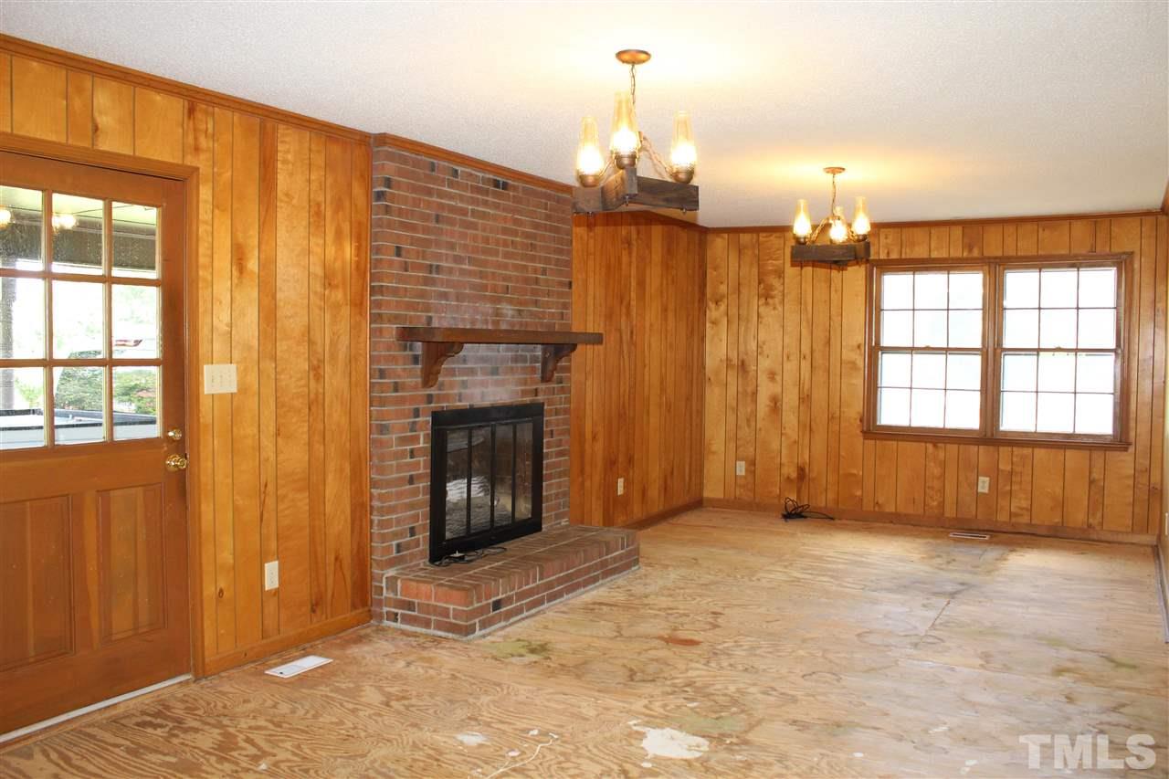 204 Railroad Road Benson, NC 27504 - Photo 11 of 17 Gallery Image 11