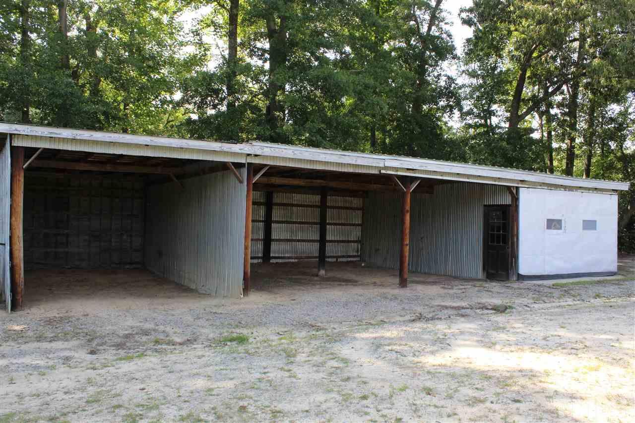 204 Railroad Road Benson, NC 27504 - Photo 4 of 17 Gallery Image 4