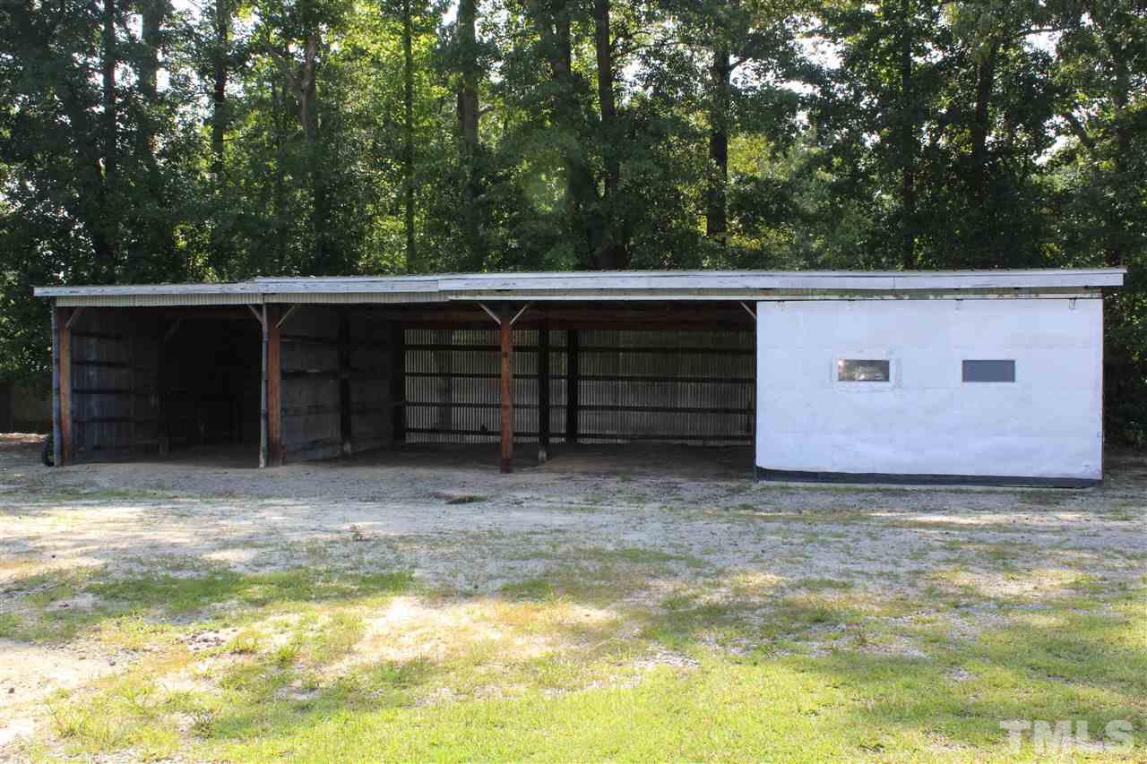 204 Railroad Road Benson, NC 27504 - Photo 5 of 17 Gallery Image 5