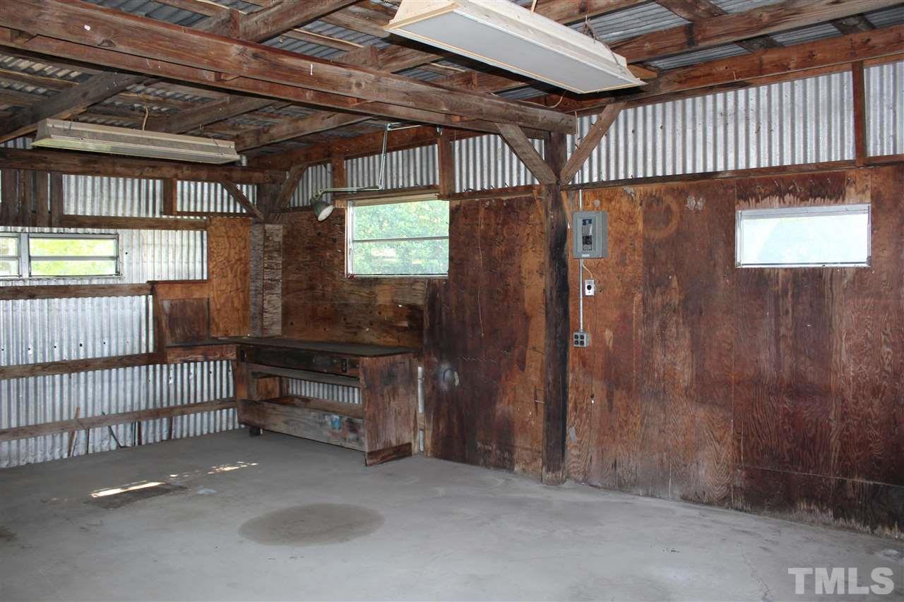 204 Railroad Road Benson, NC 27504 - Photo 6 of 17 Gallery Image 6