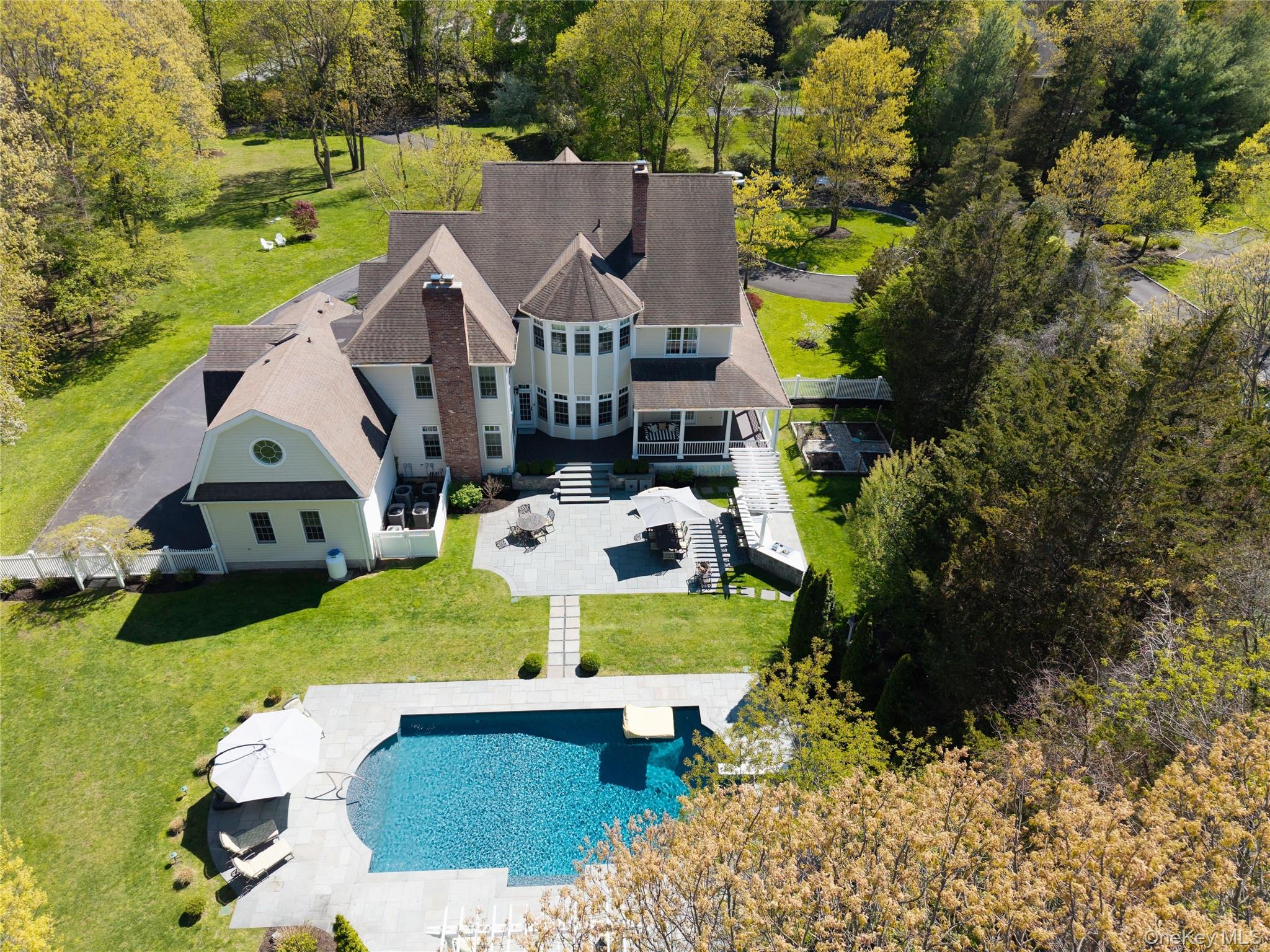 503 Cold Spring Road Laurel Hollow, NY 11791 - Photo 46 of 49