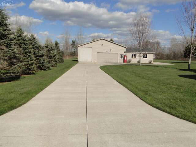 13104 Elms Road Clio, MI 48420 - Photo 26 of 55 21132411-25.JPG