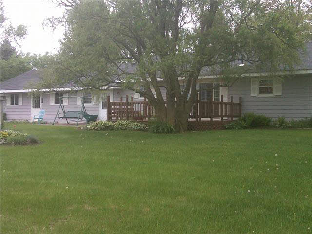12061 Wells Road Petersburg, MI 49270 - Photo 17 of 19 20009377-16.JPG