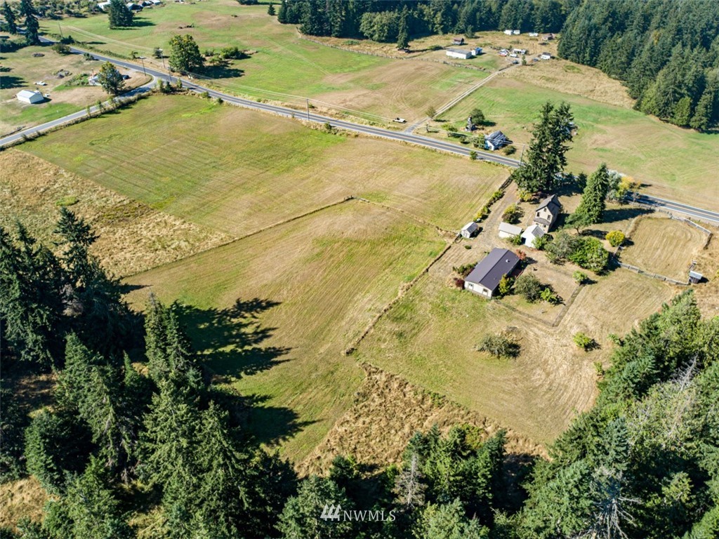 3863 Blue Mountain Road Port Angeles, WA 98362 - Photo 6 of 40 Gallery Image 6