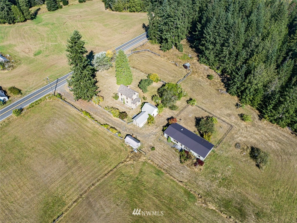 3863 Blue Mountain Road Port Angeles, WA 98362 - Photo 7 of 40 Gallery Image 7