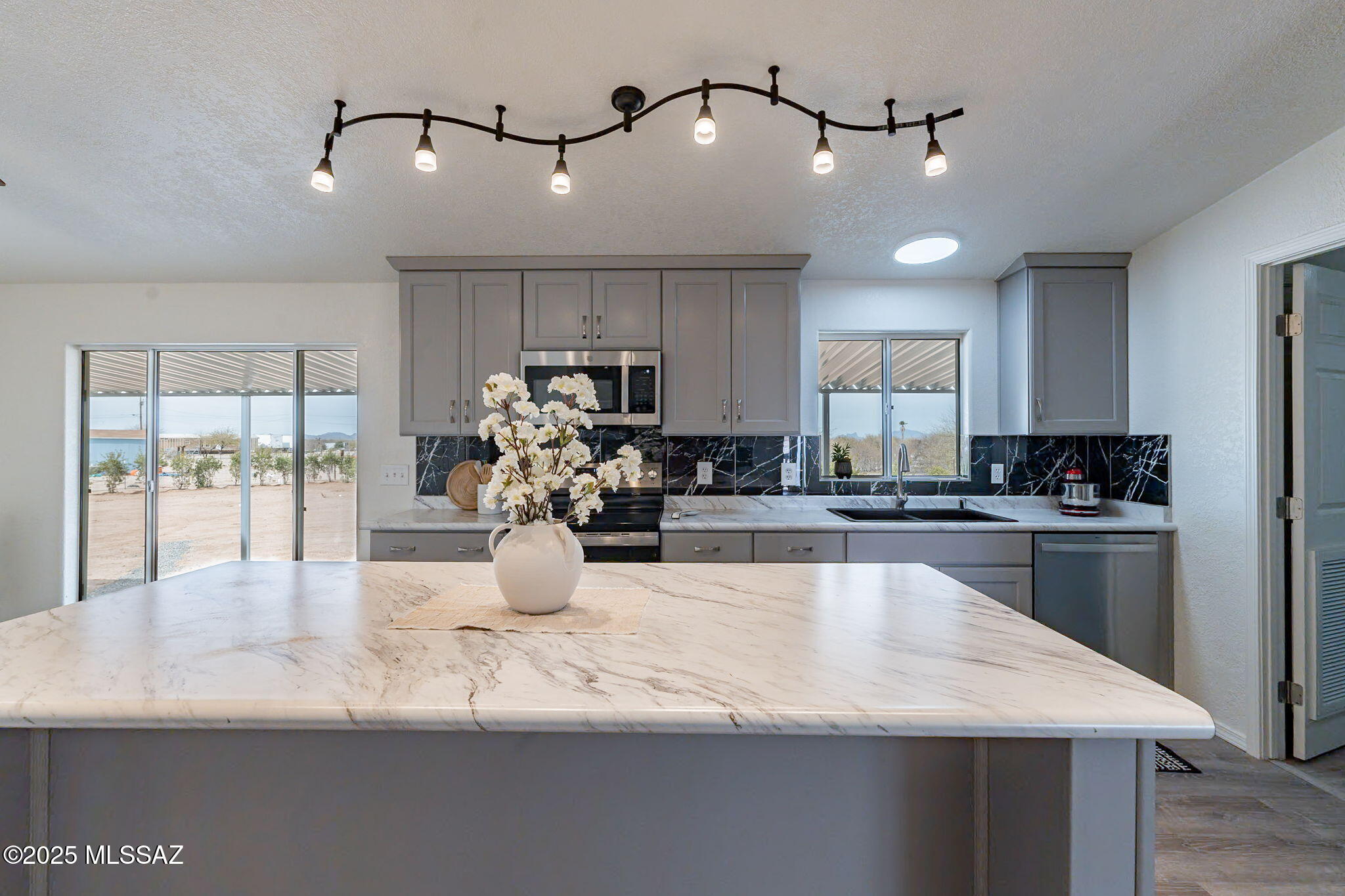 12124 North Musket Road Marana, AZ 85653 - Photo 1 of 39