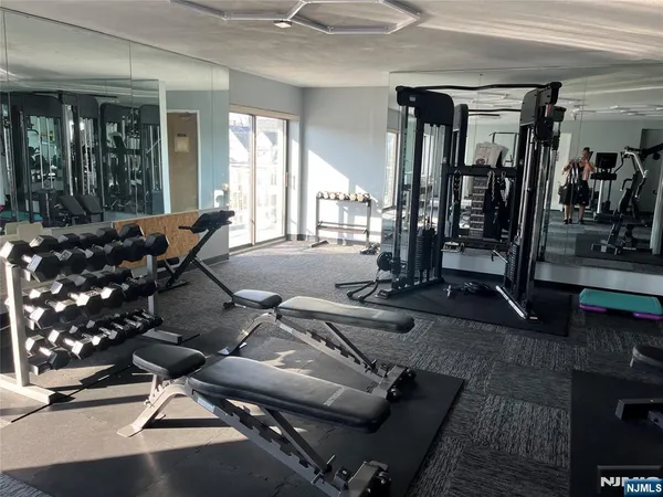 $2,250 | 281 Park Street, Unit 3B, Hackensack, NJ 07601