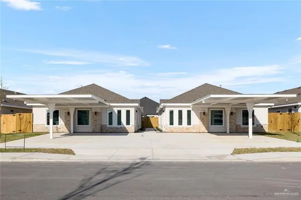 $1,250 | 900 North Clarence Avenue, Unit 2, Edinburg, TX 78541