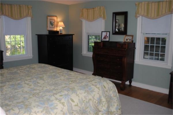 36 Ledge Road Sudbury, MA 01776 - Photo 6 of 8 Gallery Image 6