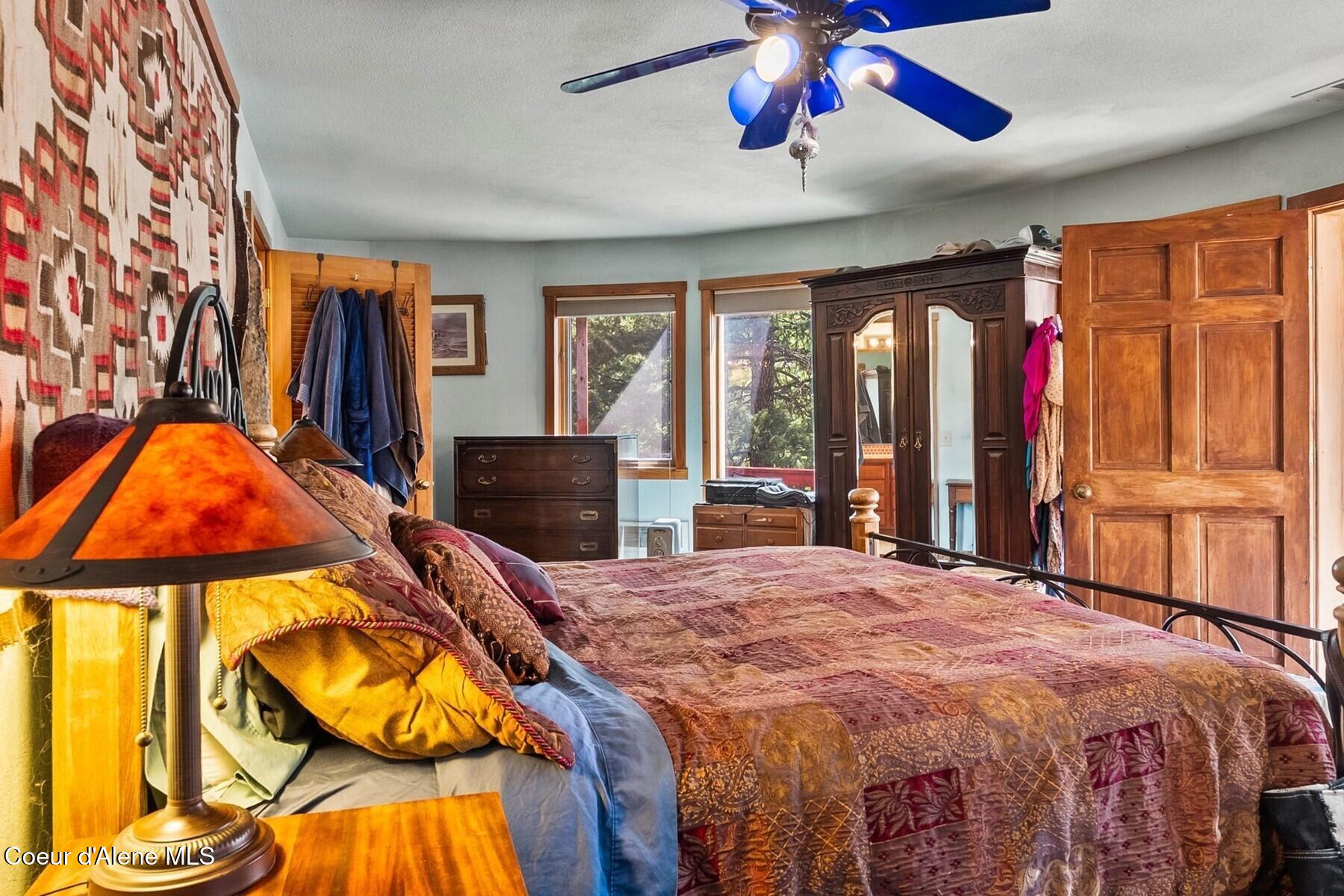 4057 Jewel Lake Road Sagle, ID 83860 - Photo 23 of 52 Access to Sunroom