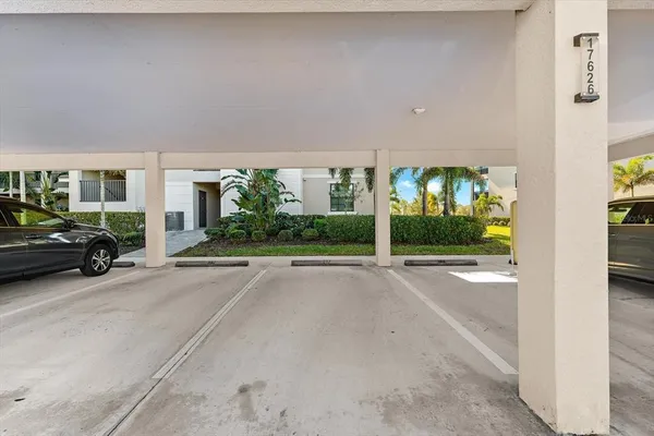 $2,450 | 17626 Gawthrop Drive, Unit 207, Bradenton, FL 34211