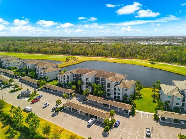 $2,450 | 17626 Gawthrop Drive, Unit 207, Bradenton, FL 34211