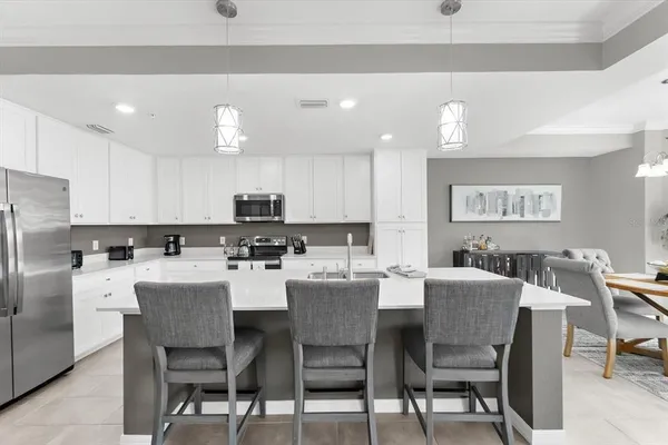 $2,450 | 17626 Gawthrop Drive, Unit 207, Bradenton, FL 34211