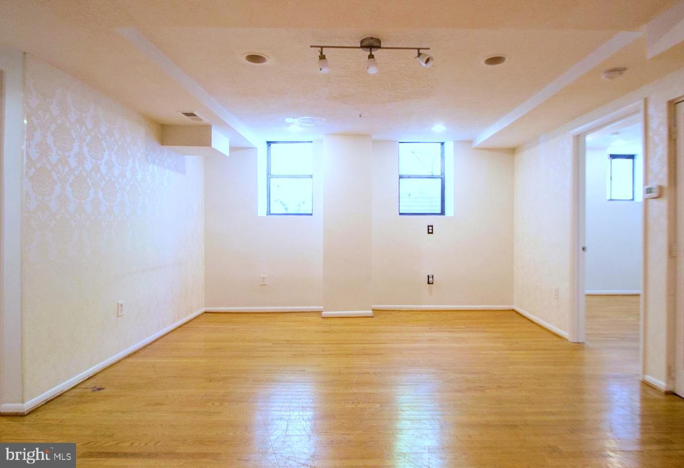 2633 Adams Mill Road Northwest, Unit B2 Washington, DC 20009 - Photo 9 of 14 Gallery Image 9