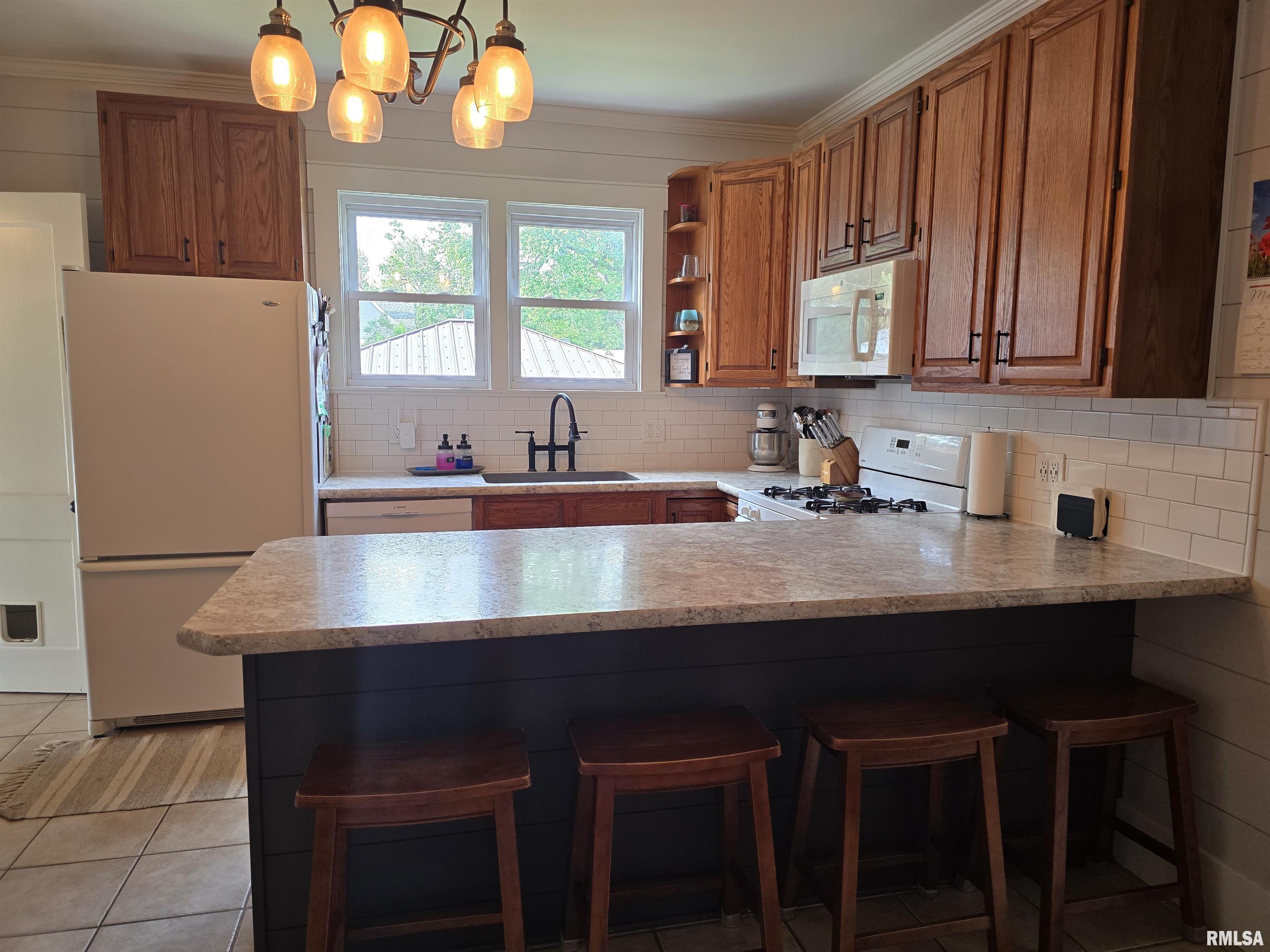 131 West Olive Street Canton, IL 61520 - Photo 32 of 76