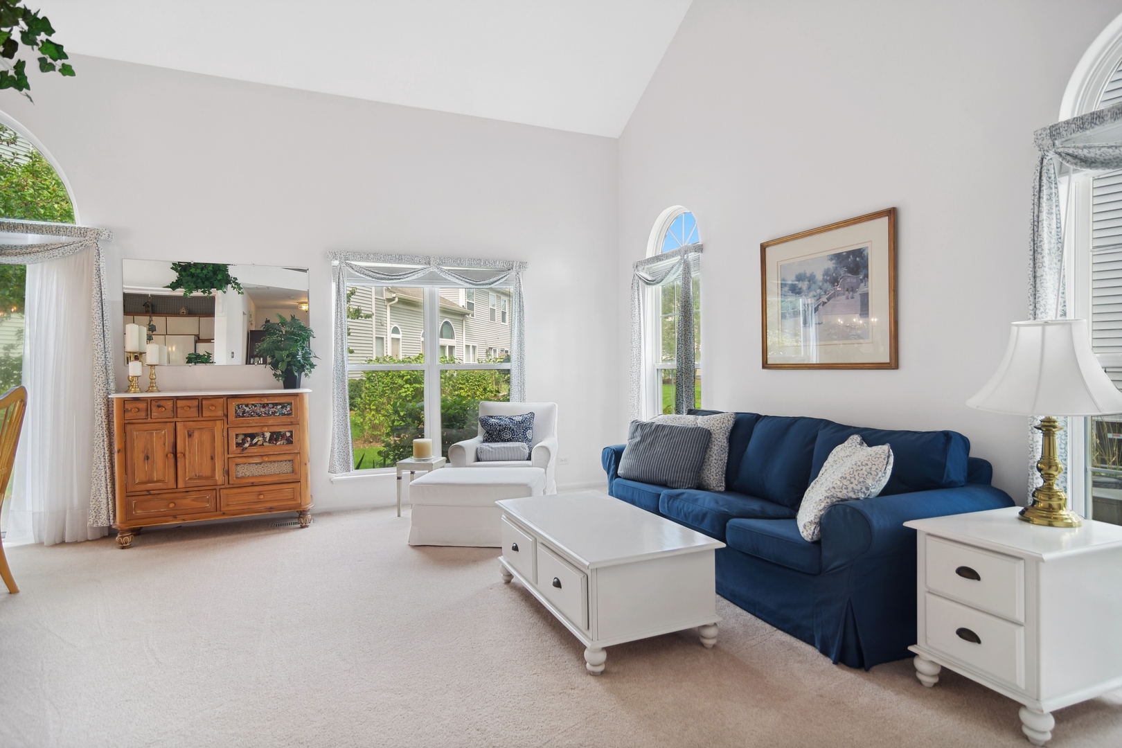 1068 Stillwater Road Elgin, IL 60120 - Photo 3 of 14 Gallery Image 3
