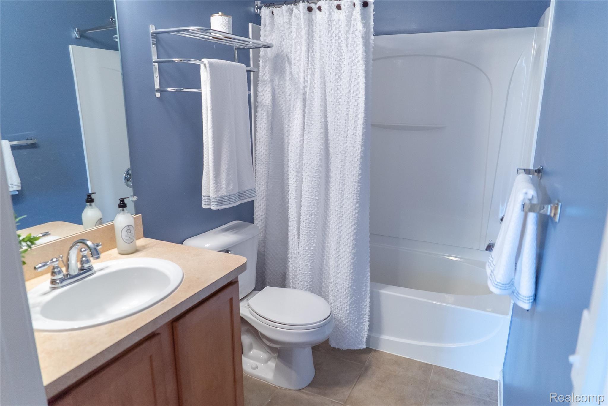 336 North Wixom Road Wixom, MI 48393 - Photo 31 of 49 DSC06671.jpg