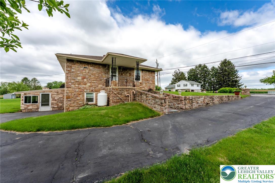 144 Kohler Road Kutztown, PA 19530 - Photo 8 of 59 Gallery Image 8
