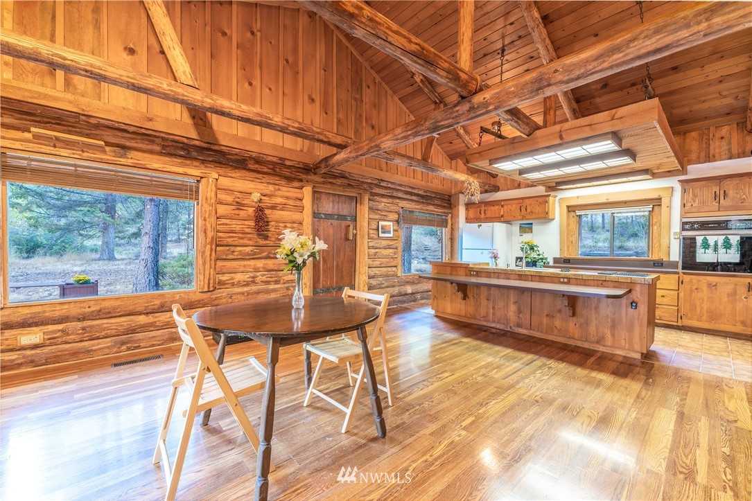 4540 Navarre Coulee Road Chelan, WA 98816 - Photo 12 of 38 Gallery Image 12
