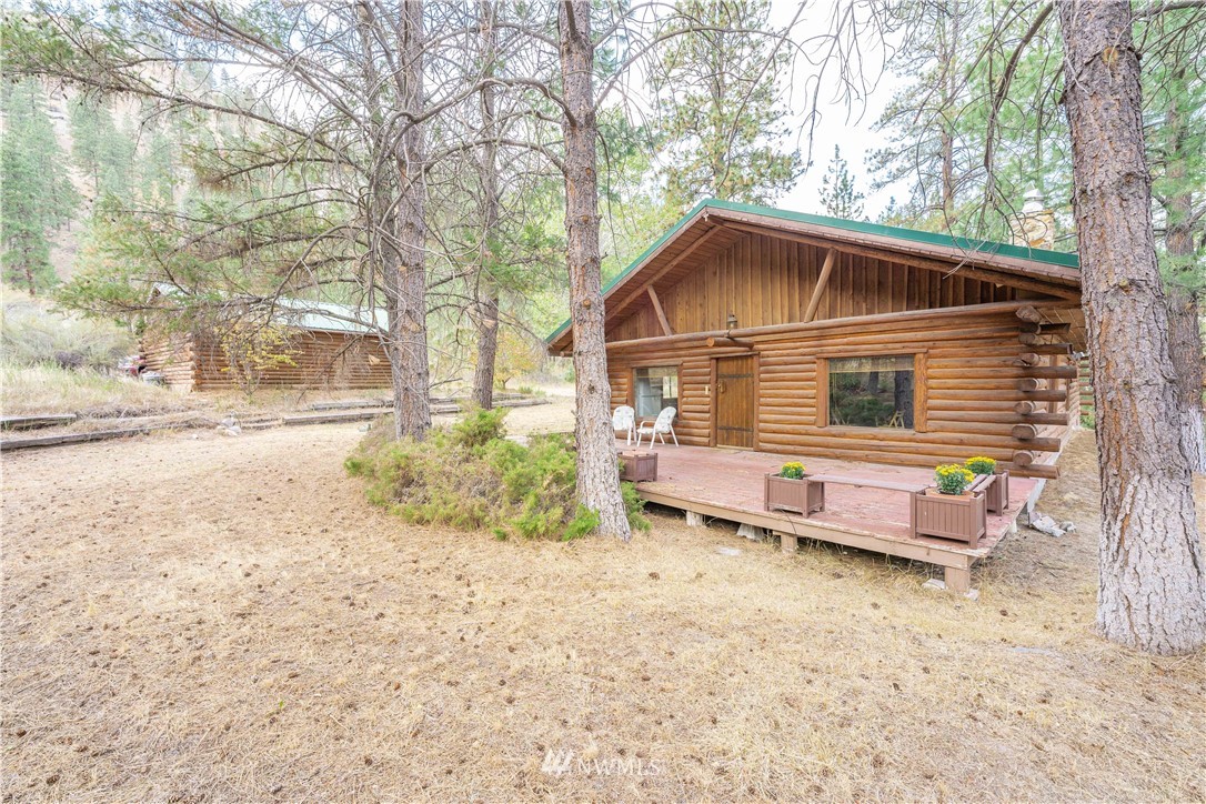 4540 Navarre Coulee Road Chelan, WA 98816 - Photo 25 of 38 Gallery Image 25