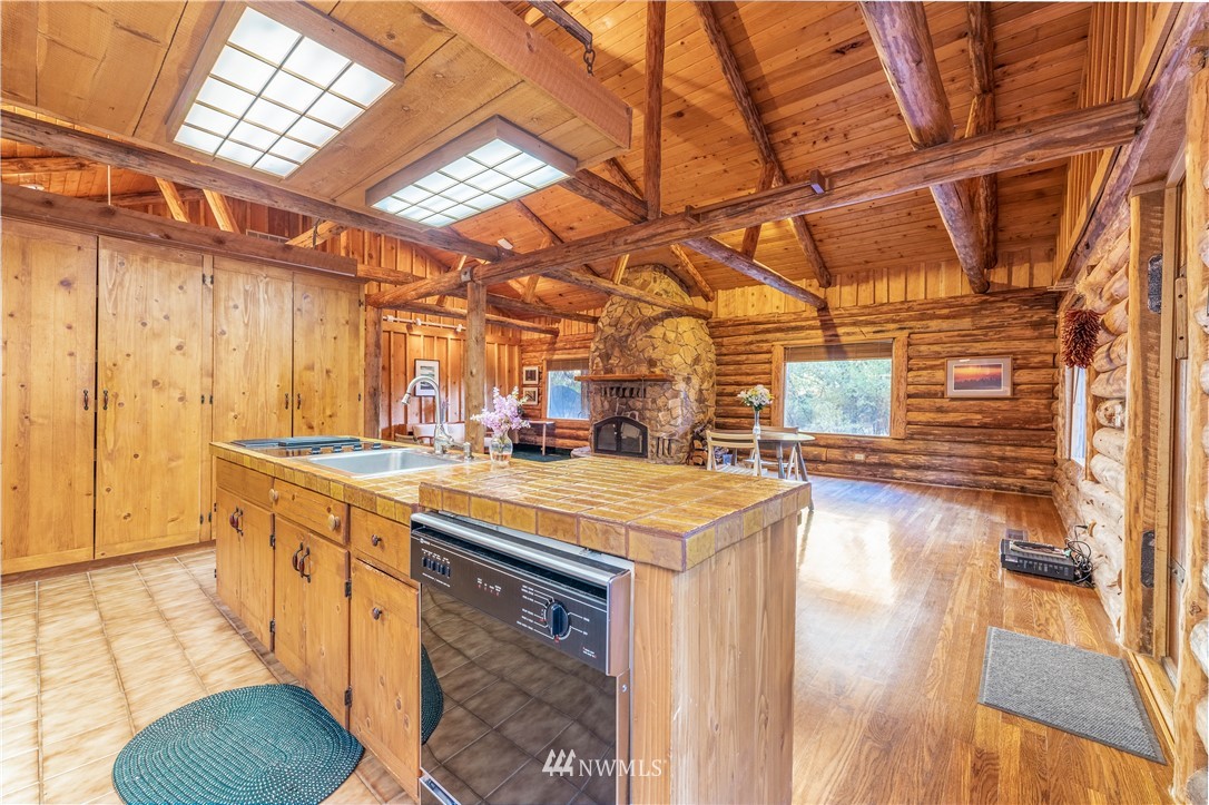 4540 Navarre Coulee Road Chelan, WA 98816 - Photo 8 of 38 Gallery Image 8