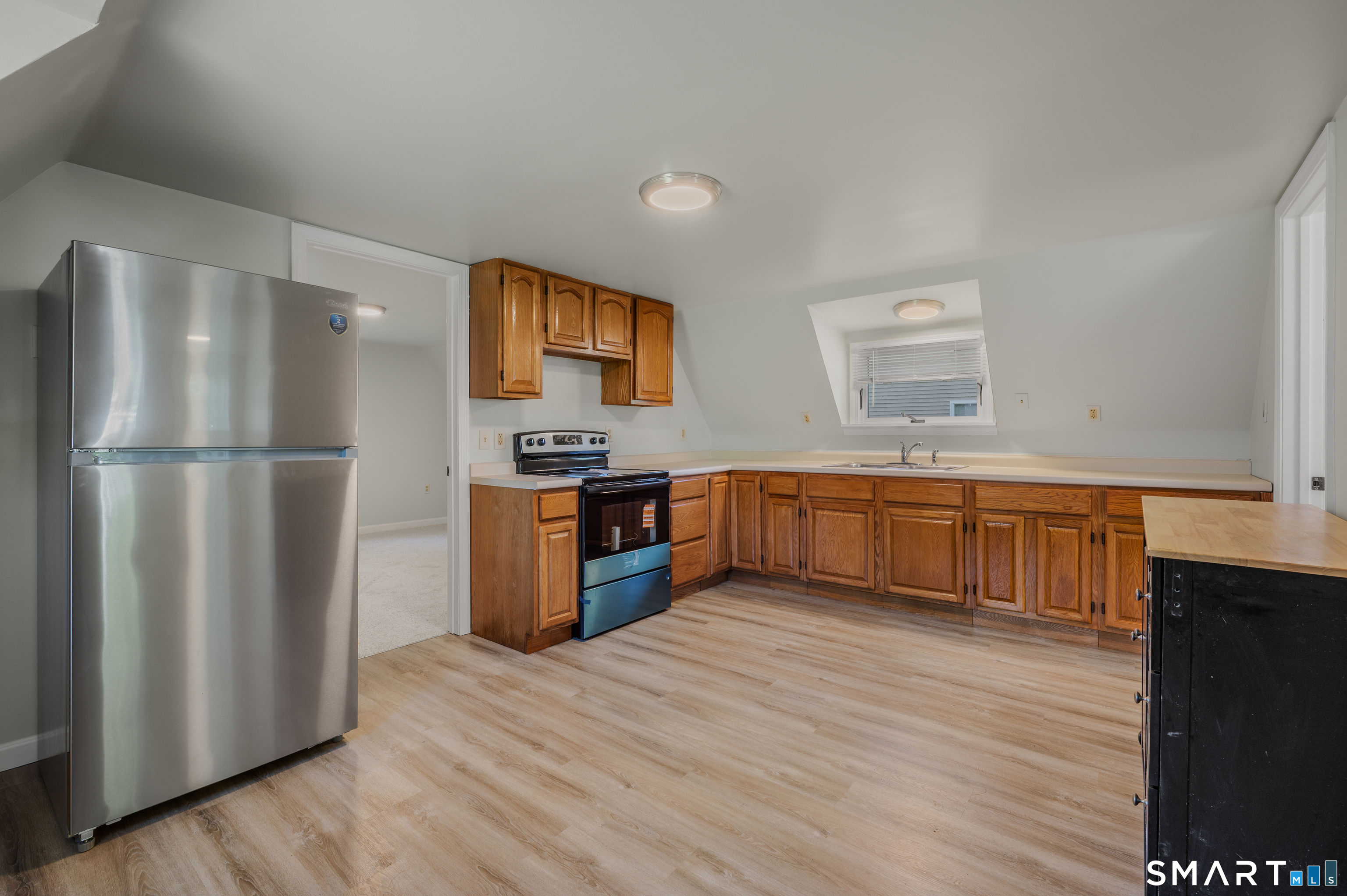 17 Sylvester Street Norwich, CT 06360 - Photo 13 of 22