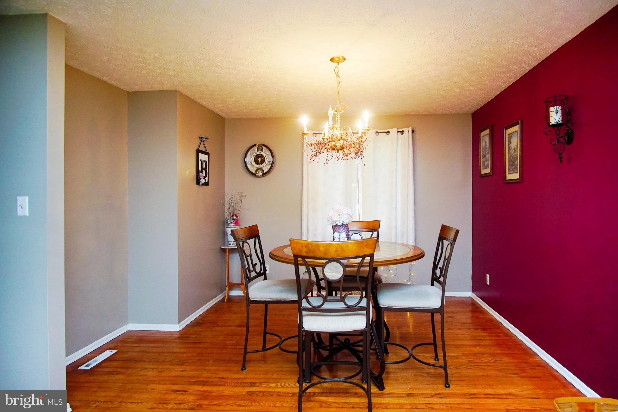 12806 Winchester Road Southwest Cumberland, MD 21502 - Photo 23 of 54 Accent wall in dining room...