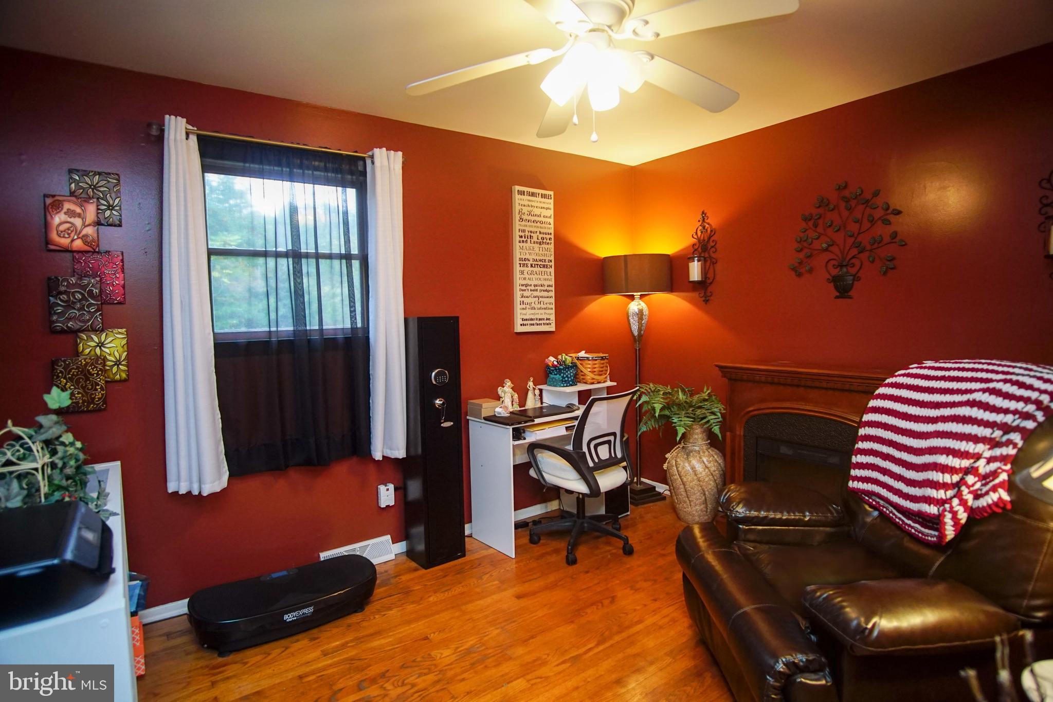 12806 Winchester Road Southwest Cumberland, MD 21502 - Photo 35 of 54 Bedroom #1 used as a den currently...