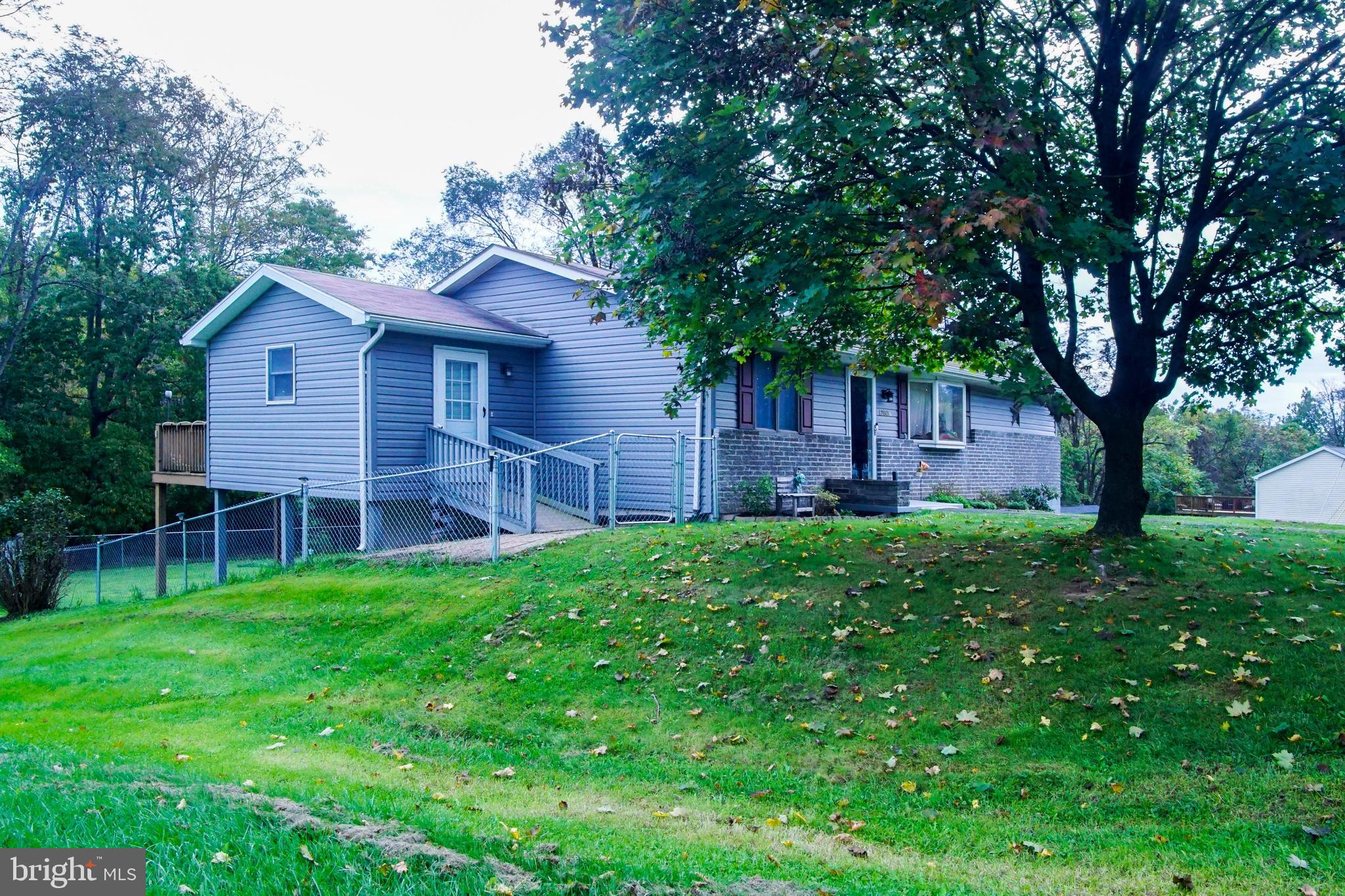 12806 Winchester Road Southwest Cumberland, MD 21502 - Photo 43 of 54 Front Fall view!